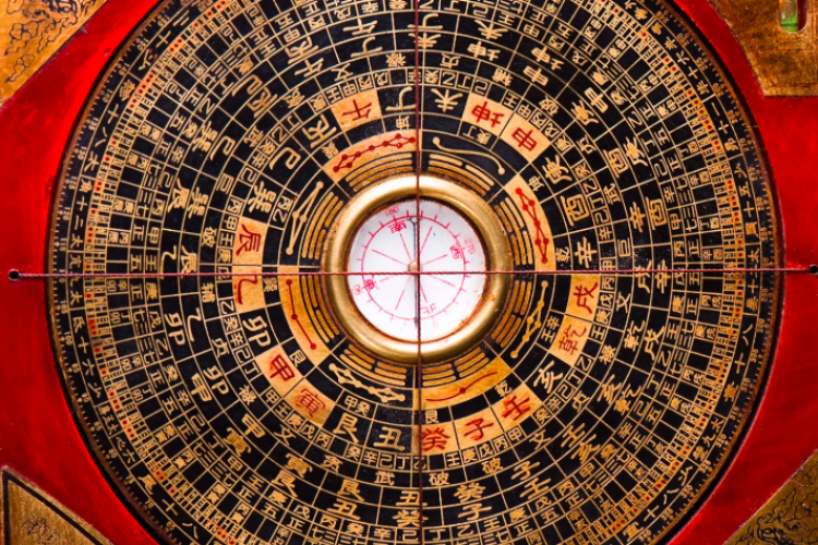 Top 10 bậc thầy phong thủy giỏi nhất Việt Nam