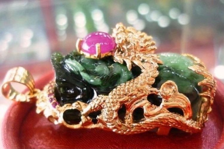 Thầy Kim Giao Tử bật mí ý nghĩa câu chú và các bước khai quang cho các vật phẩm phong thuỷ