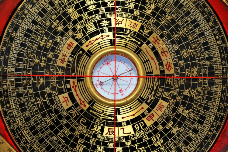 Top 10 thầy phong thủy được bình chọn năm 2025